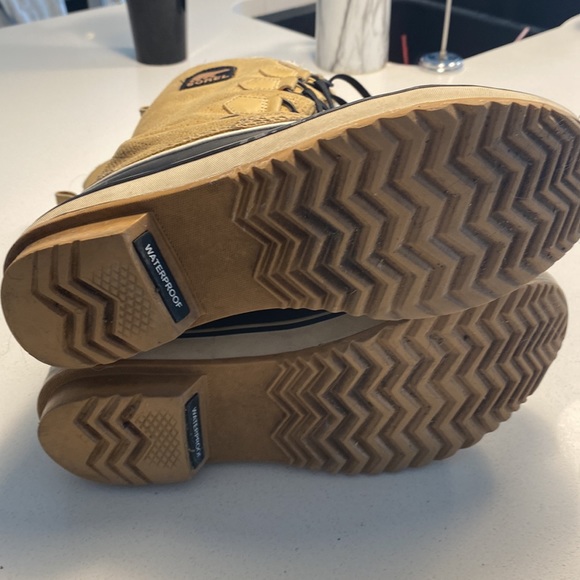 Womens sorel winter boots - Picture 6 of 6